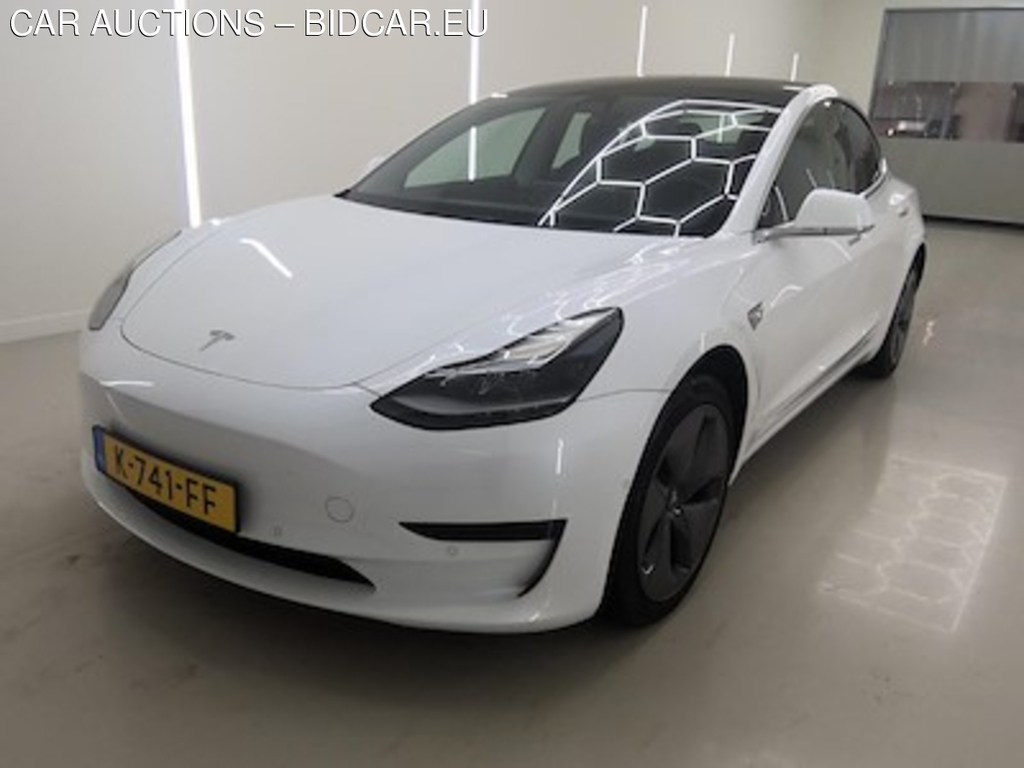Tesla Model 3 Standard Range Plus RWD 4d