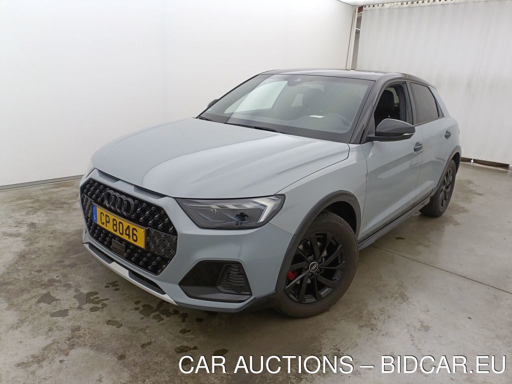 Audi A1 citycarver A1 CITYCARVER 35 TFSI S TRONIC (EU6AP), 2021