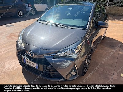 Toyota yaris 1.5 hybrid style my18 -