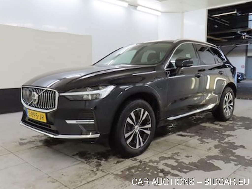 Volvo XC60 T6 AWD Plug-in hybrid Core - Bright 5d