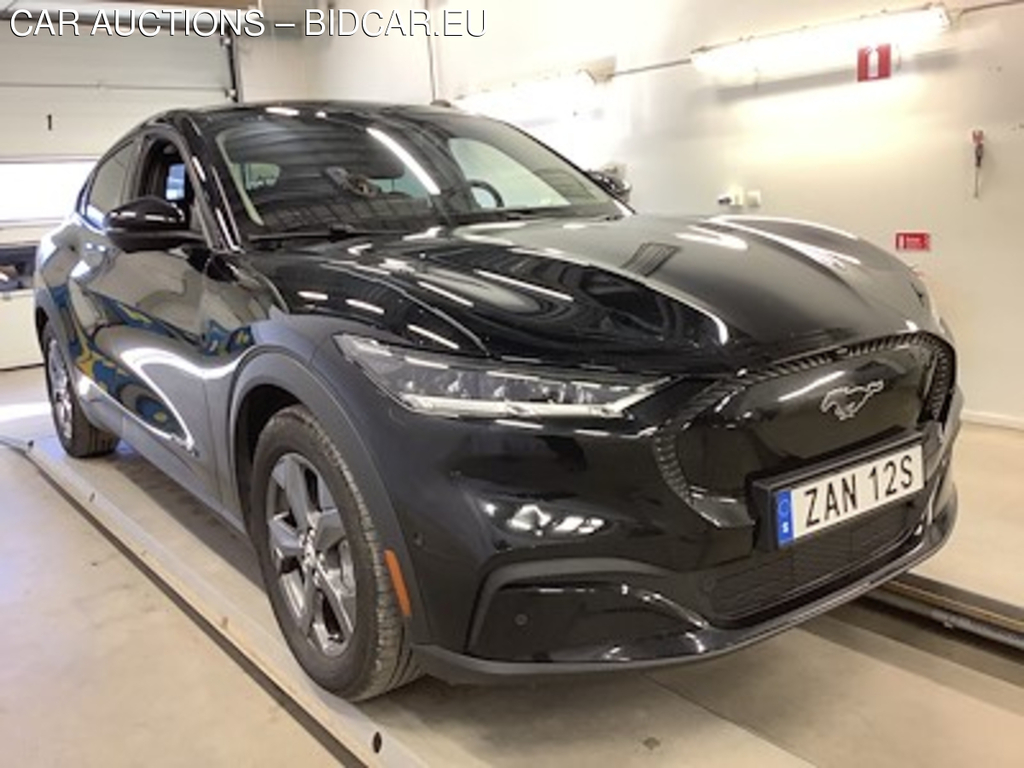 Ford Mustang mach-e Long Range RWD Tech Package Skinn 360 Kamera