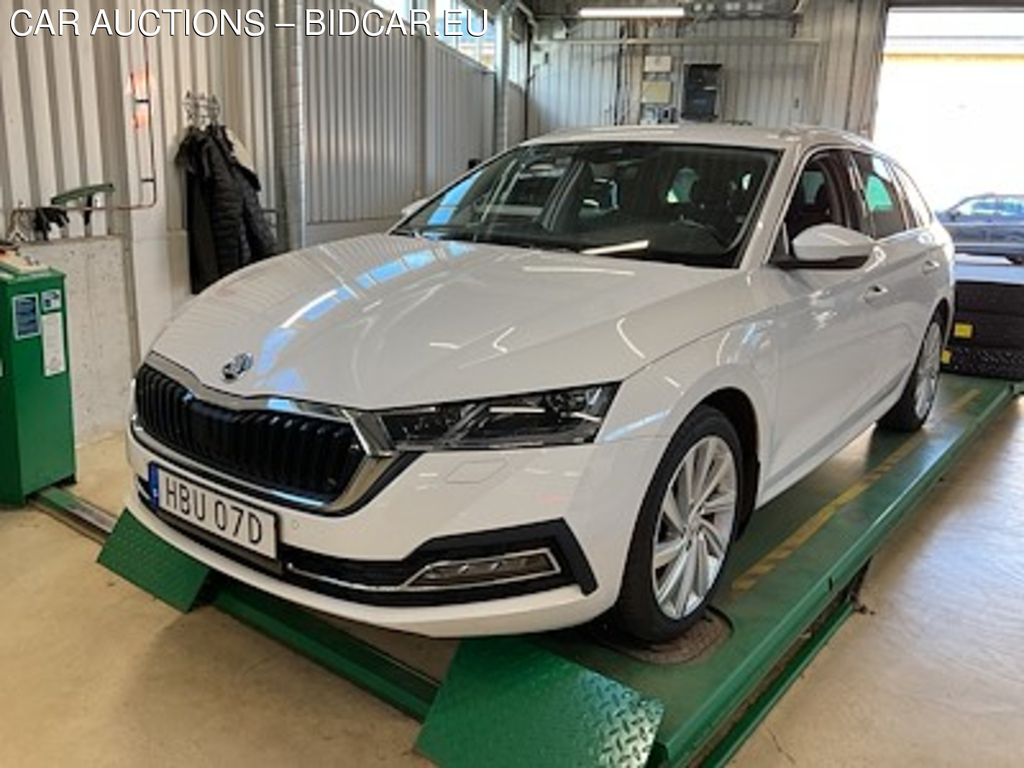 Skoda Octavia Combi iV Style Cockpit Kamera Varmare
