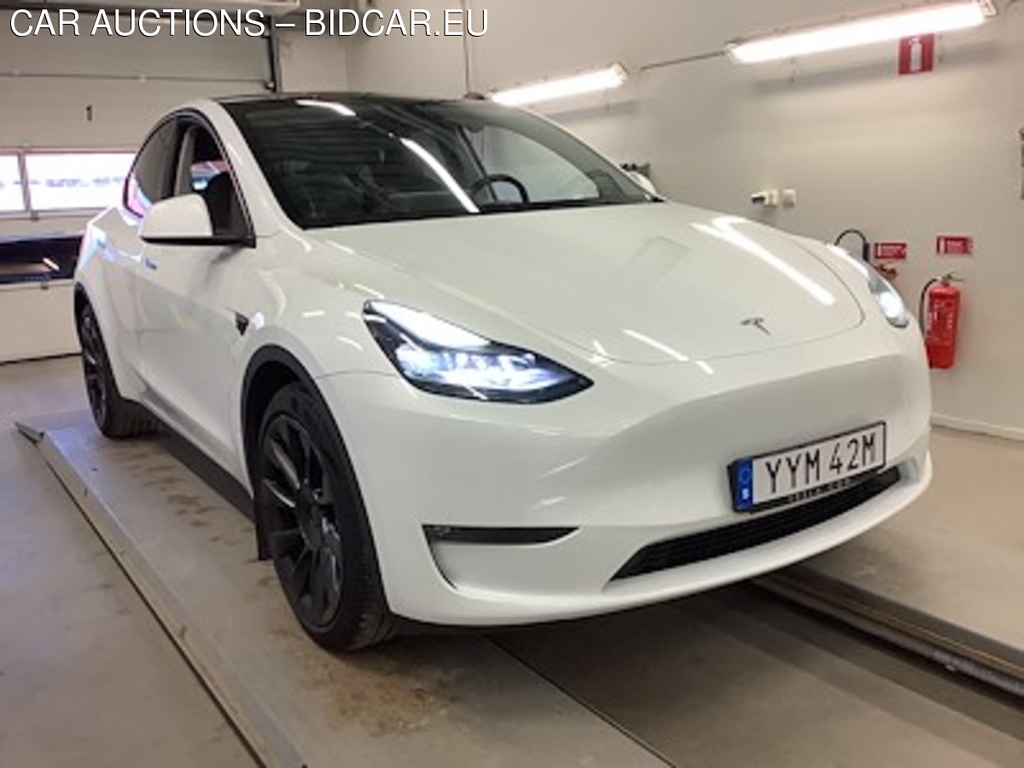 Tesla Model Y Long Range AWD