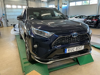 Toyota Rav4 2.5 Plug-In AWD-i Style Drag Kamera