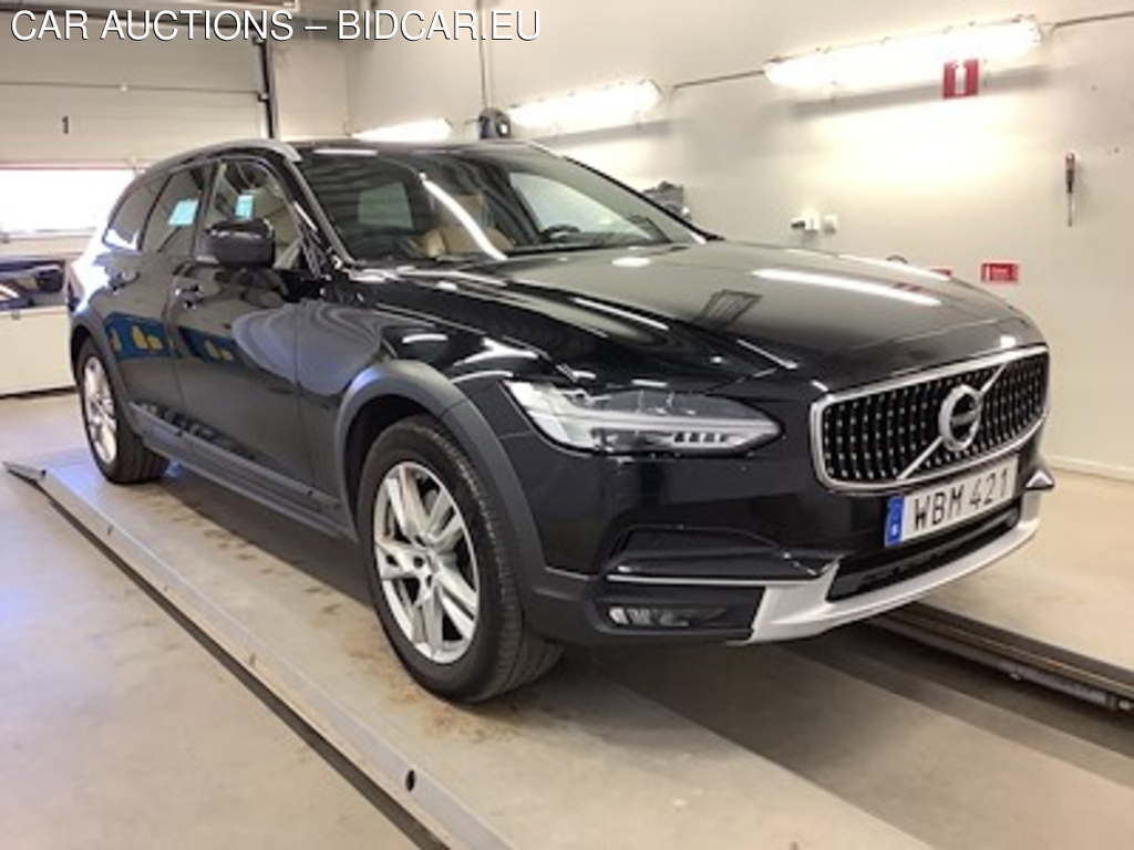 Volvo V90 cross country Cross Country D4 AWD Momentum Teknik Skinn Kamera Drag Navi