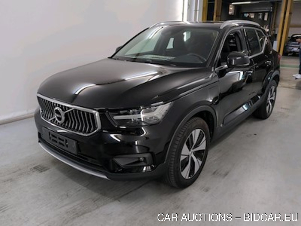 Volvo XC40 1.5 T5 TE PHEV Momentum Pro DCT STOCK