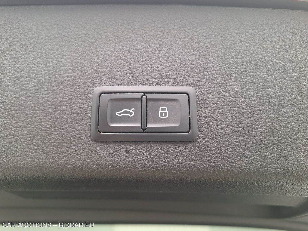 Audi E-tron E-TRON 95 KWH 55 QUATTRO S LINE, 2021