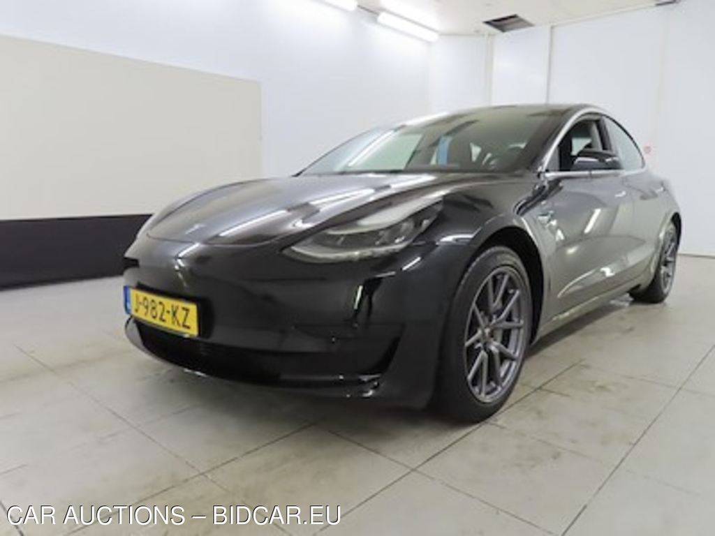 Tesla Model 3 Standard Range Plus RWD