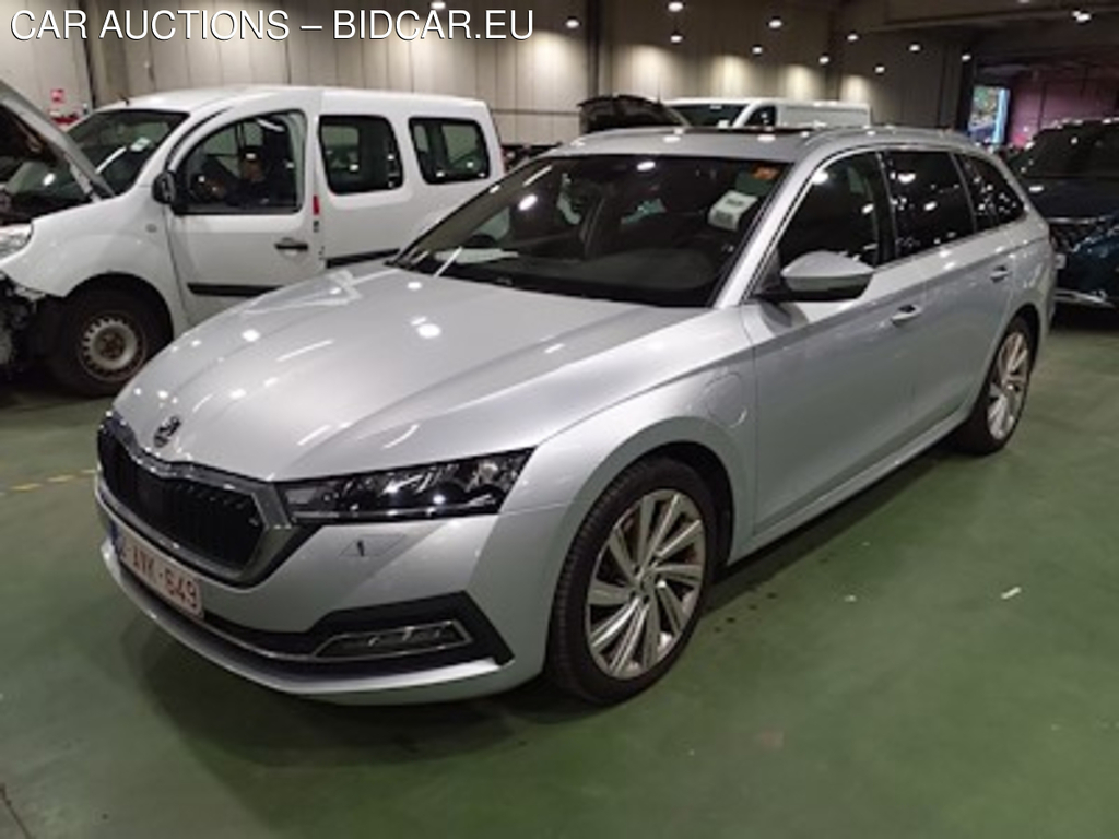 Skoda Superb 1.6 CRTDI 88KW DSG7 STYLE