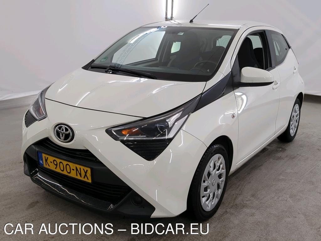 Toyota Aygo 1.0 VVT-I X-PLAY, 2021