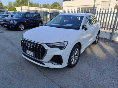 Audi Q3 45 TFSI e S tronic S Line Edition, 2022