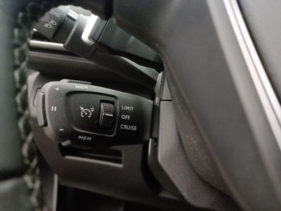 Peugeot 3008 1.5 BLUEHDI 96KW S&amp;S EAT8 ALLURE 5D, 1