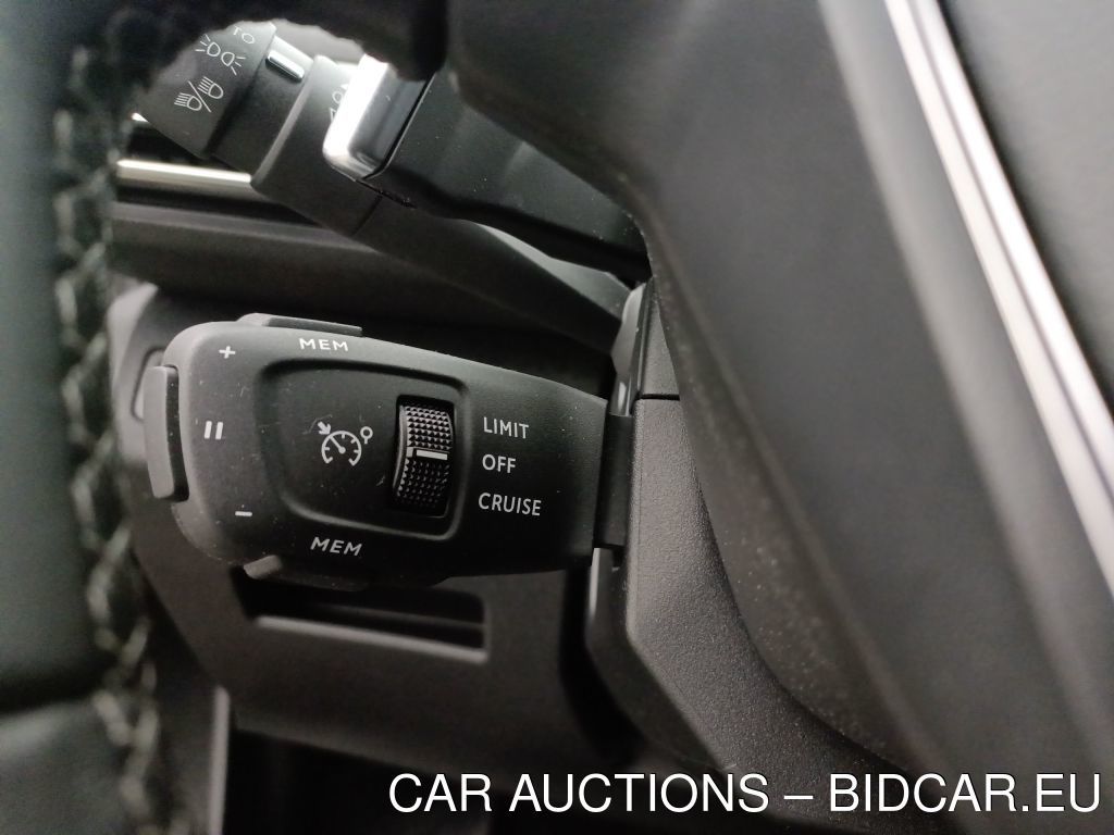 Peugeot 3008 1.5 BLUEHDI 96KW S&amp;S EAT8 ALLURE 5D, 1