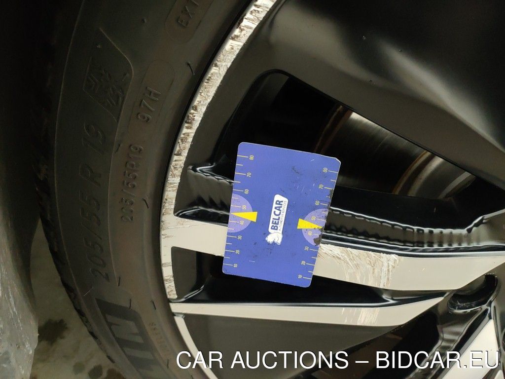 Peugeot 3008 HYBRID4 300 E-AUTO8 GT PACK 5D, 1