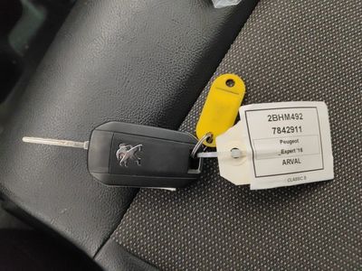 Peugeot Expert-lcv STANDARD ASPHALT L2 2.0 BLUEHDI 120 EAT8 4D, 1