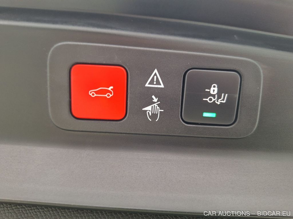 Peugeot 5008 FL20. PEUGEOT 5008 1.5 BLUEHDI 96KW S&amp;S EAT8 GT 5D, 1