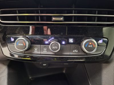 Opel Mokka 20 BEV. OPEL MOKKA-E BEV 50KWH E-ULTIMATE 5D, 1