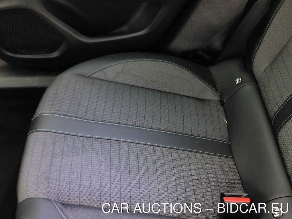 Peugeot 2008-p1 1.5 BLUEHDI 81KW S&amp;S ALLURE PACK 5D, 1