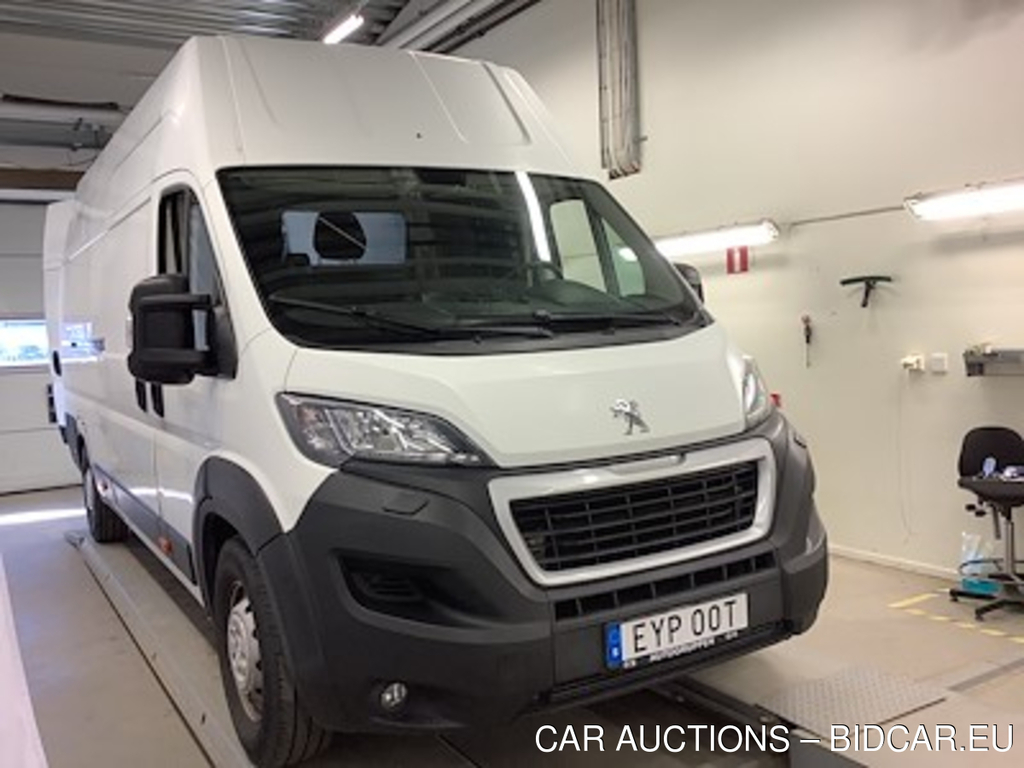 Peugeot Boxer 335 2.2 BlueHDi L4 H3 PRO