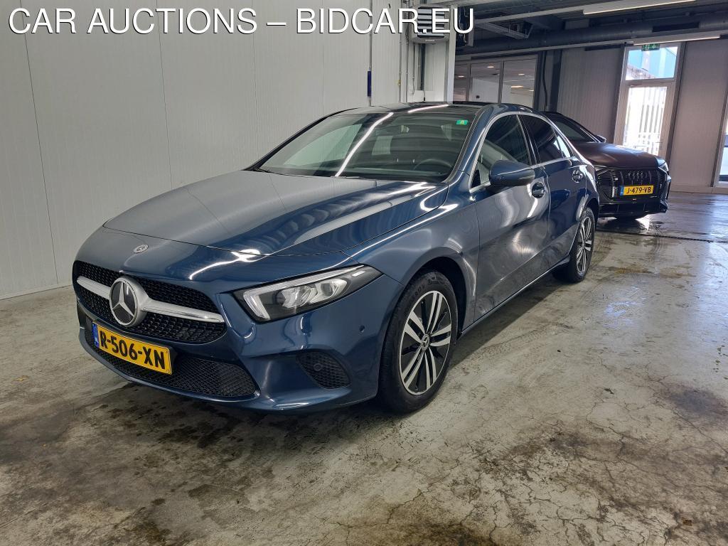 Mercedes-Benz A250 1.3 E PHEV 160kW Luxury Line sedan DCT, 2022