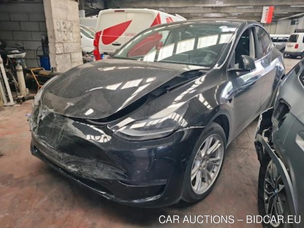 Tesla Model Y BEV LONG RANGE AUTO 4WD