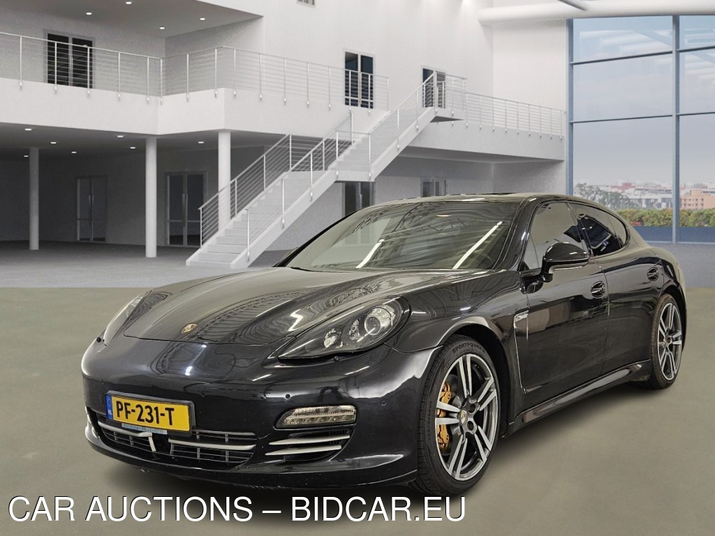 Porsche Panamera 3.0 D, 2013