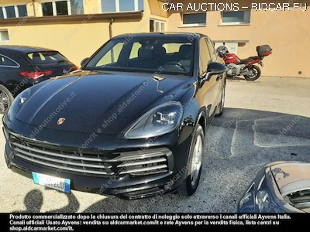 Porsche cayenne 3.0 V6 sport utility -