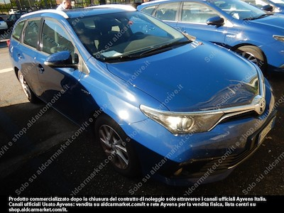 Toyota auris touring sports hybrid business -