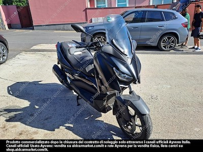 YAMAHA xmax 300 iron max motociclo -