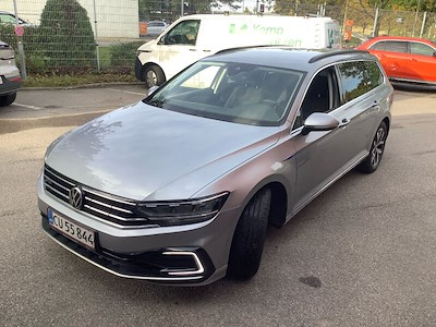 Volkswagen PASSAT 1.4 TSI GTE PLUG-IN HYBRID VARIANT DSG UA!