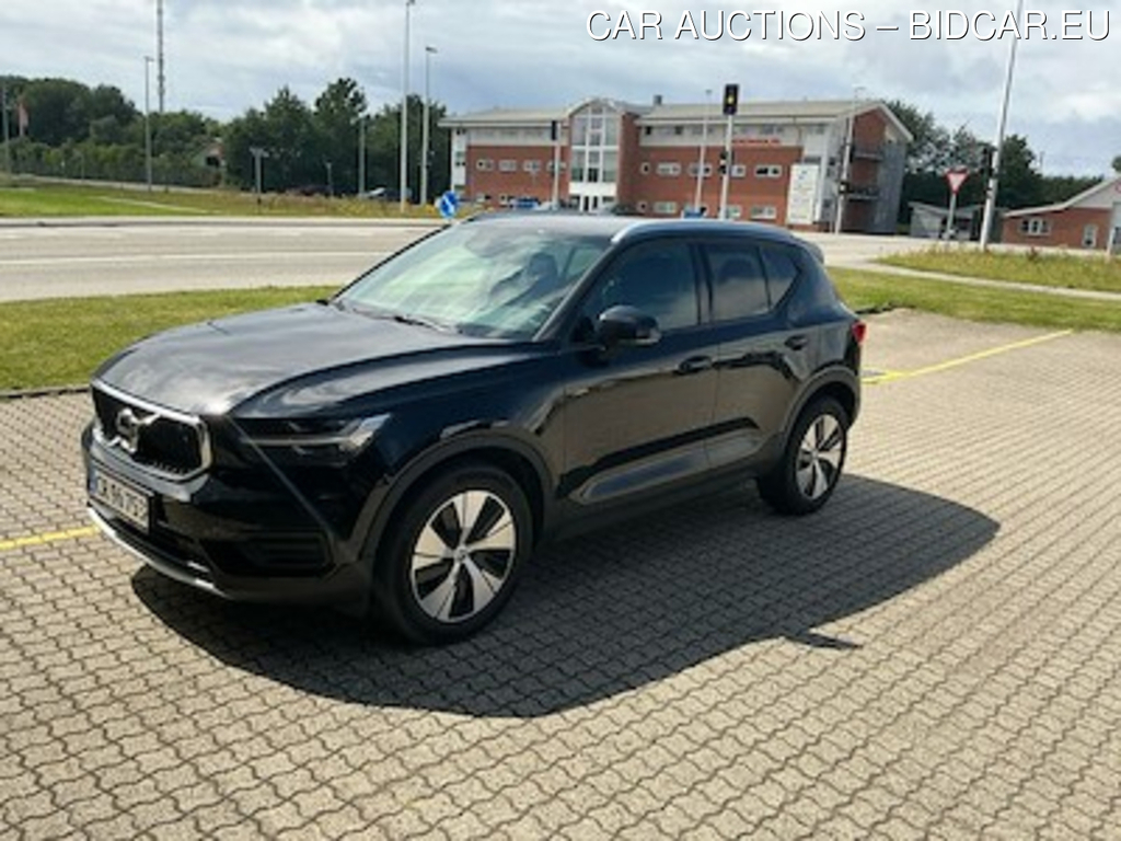Volvo XC40 2.0 D4 4WD MOMENTUM VBL AUTO UA!