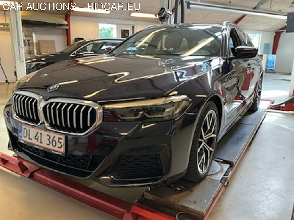 BMW Series 5 530e Touring F M Sport UA!