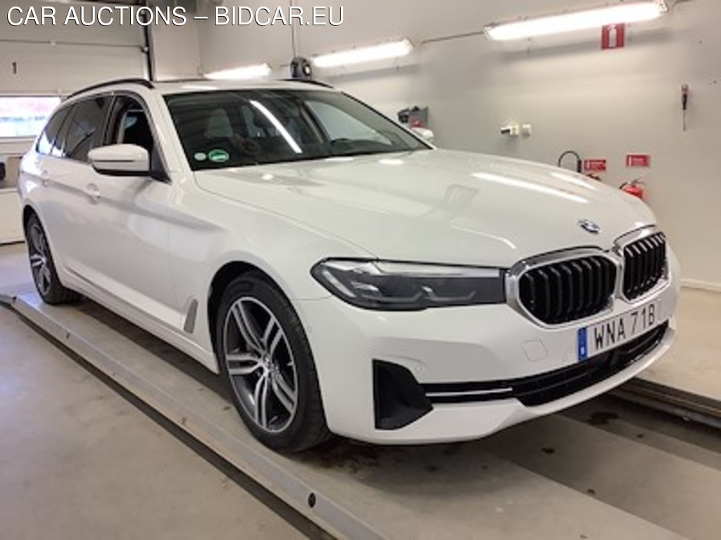 BMW Series 5 530eTouring xDrive Connected Ed HiFi Panorama Drag Kamera