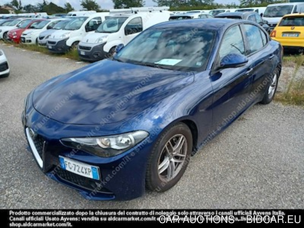 Alfa Romeo giulia 2.2 turbo at8 -
