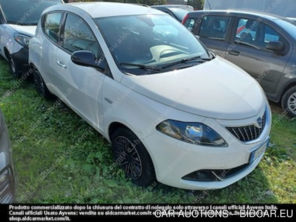 Lancia ypsilon ecochic 1.0 firefly 70cv -
