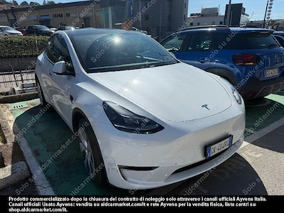 Tesla model Y 75 kwh dual -