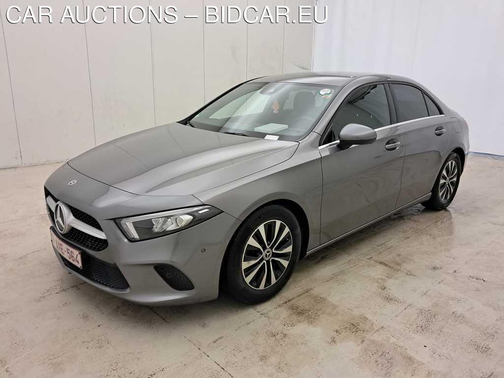 Mercedes A-Klasse A180 Limousine Business Solution 1.3i 136pk/cv 4p, 2021