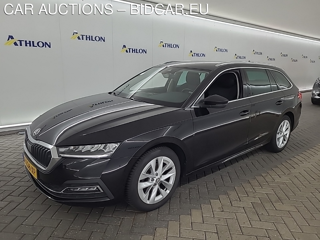 Skoda Octavia combi 1.0 TSI GREENTECH BUSINESS EDITION PLUS 5D 81KW, 2022