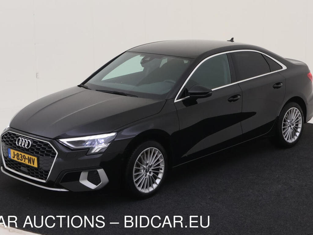 Audi A3 Limousine 35 TFSI HEV 150PK S TRONIC BUSINESS EDITION CAMERA PARK, 2020