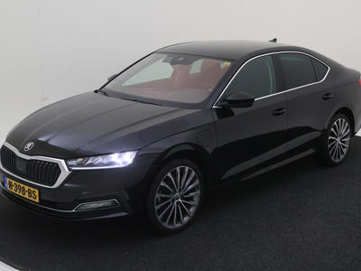 Skoda Octavia 1.4 TSI IV PHEV 150PK DSG BUSINESS EDITION+ CAMERA TRAVEL, 2021