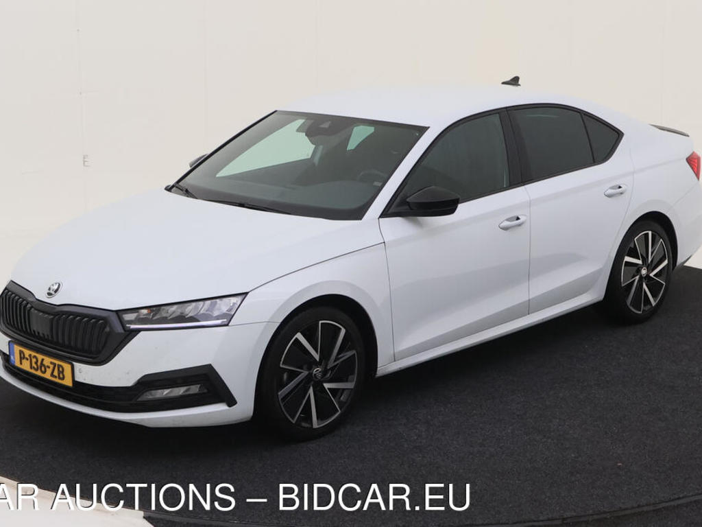 Skoda Octavia 1.0 TSI 110PK DSG SPORT BUSINESS TRAVEL TREKHAAK, 2022