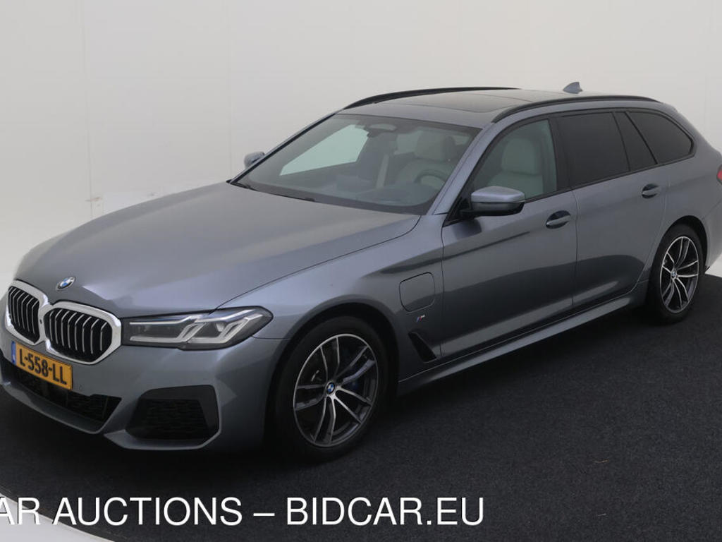 BMW 5-SERIE TOURING 520E PHEV 204PK AUT BNS ED+ COPILOT ASSIST PRO M SPORT PARK SAFE, 2021