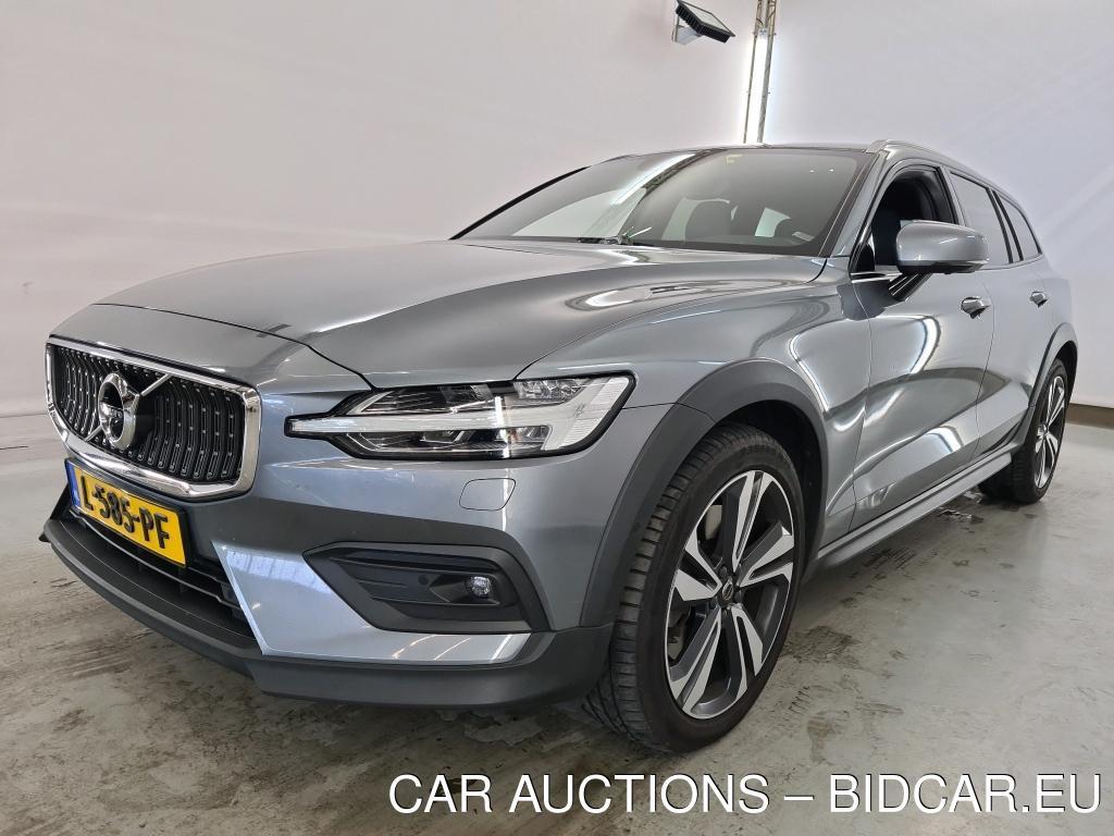 Volvo V60 cross country 2.0 T5 AWD PRO, 2020