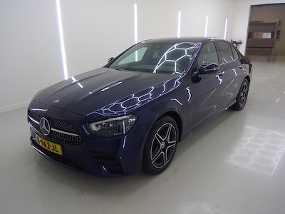 Mercedes-Benz E-klasse limousine E 300 e 9G-TRONIC Bus Sol AMG 4d