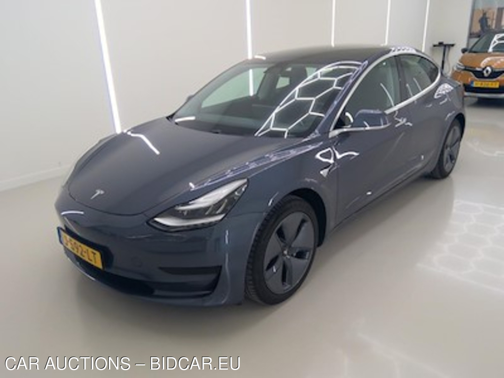 Tesla Model 3 Standard Range Plus RWD 4d