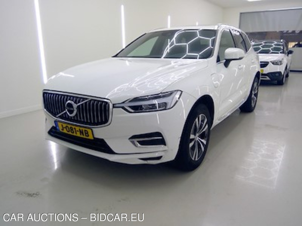 Volvo XC60 Recharge T6 AWD Business Pro 5d