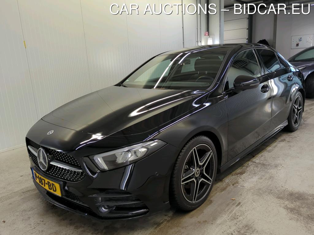 Mercedes-Benz A180 1.3 100kW Business Solution AMG sedan DCT, 2022