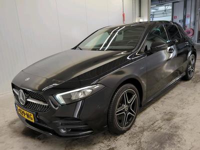 Mercedes-Benz A250 e 1.3 160kW Bus.Sol. AMG Limited DCT, 2021