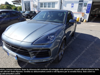 Porsche cayenne 3.0 V6 sport utility -