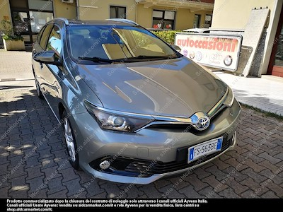 Toyota auris touring sports hybrid business -